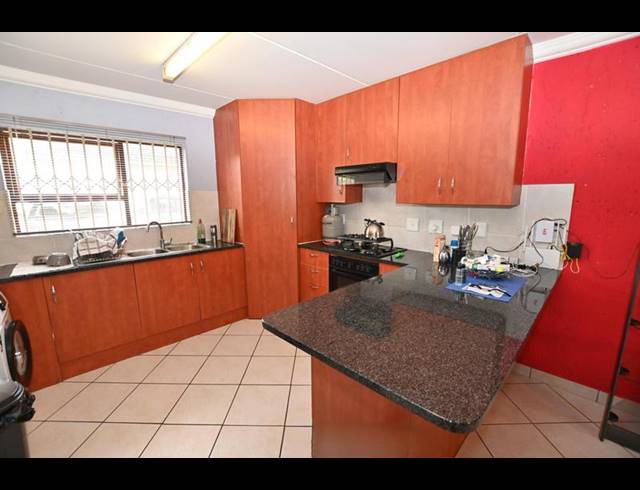 2 BEDROOM APARTMENT FOR SALE IN PAULSHOF